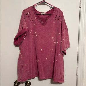 Short Sleeve Tee in Distressed Red